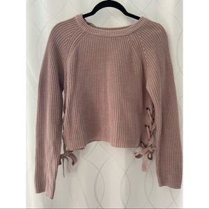 ⭐️Never worn cute pink crop sweater
